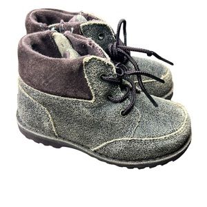 UGG Australia Boys Size US 8‎ UGGpure Orin Bomber BOOTS Shoes